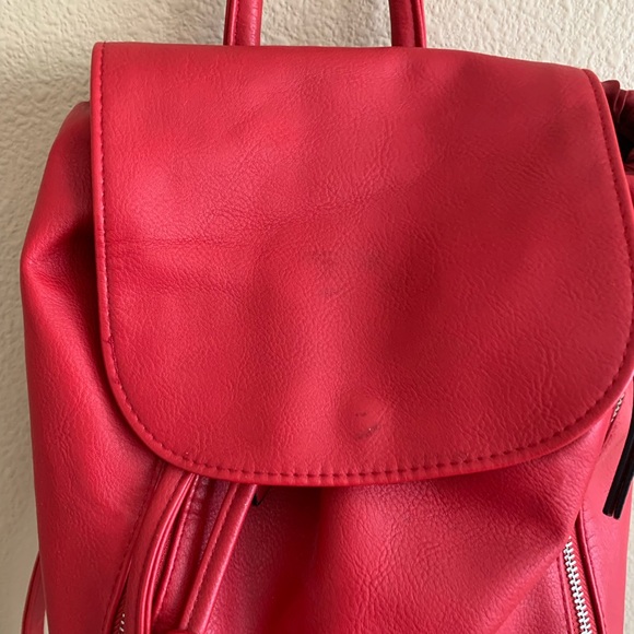 Small red backpack!! - Picture 2 of 6